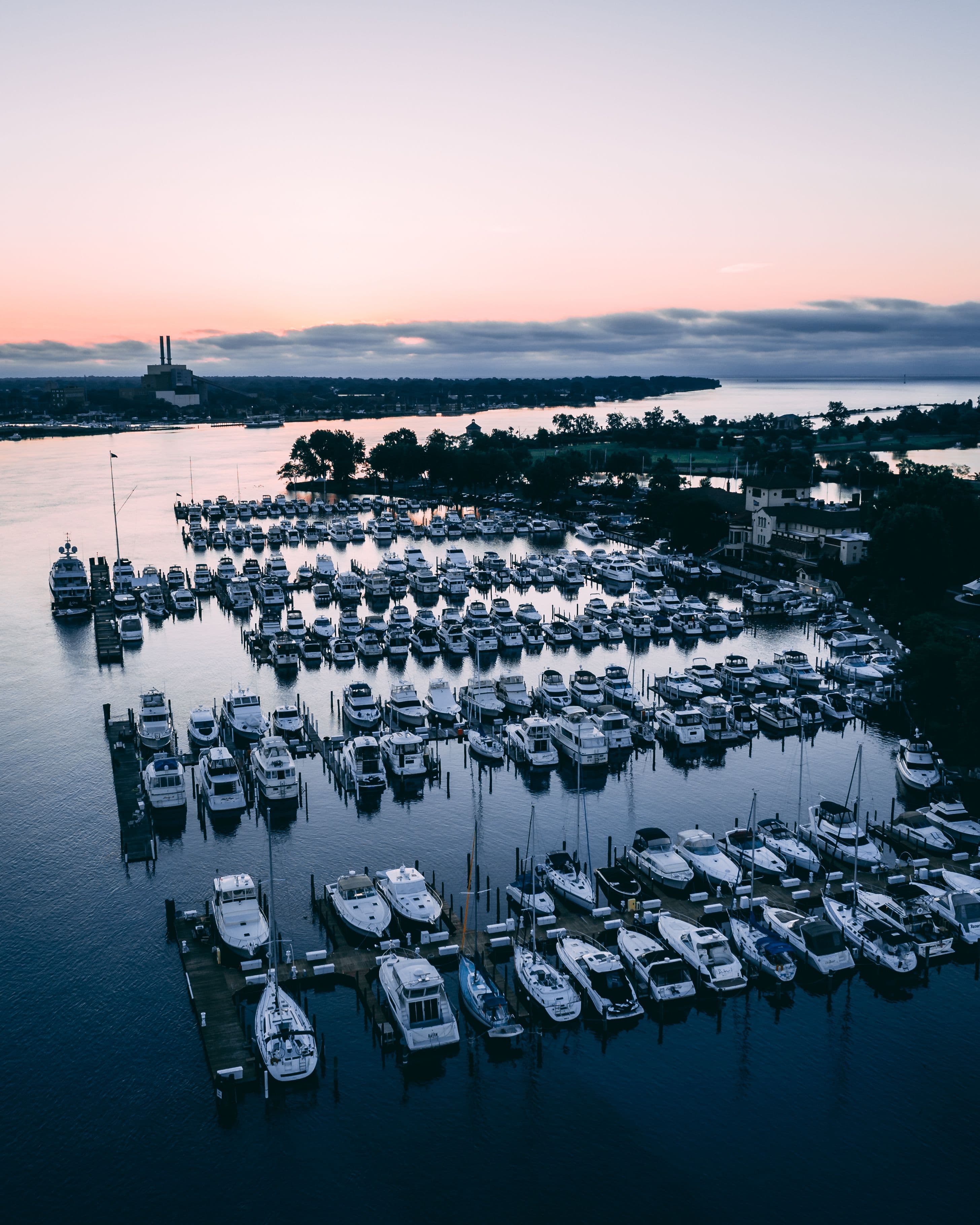 SELECT YOUR YACHT
